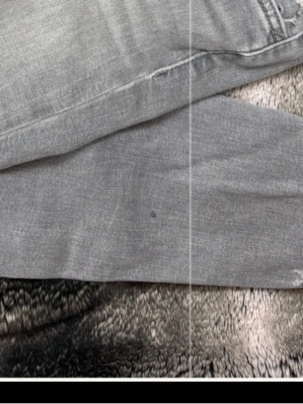 Joe’s Jeans Light Gray Distressed Ankle Crop [Size 27]